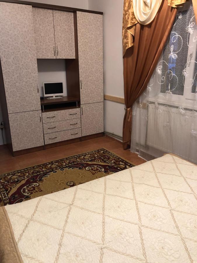 Біля Комори Pilipets Exterior foto