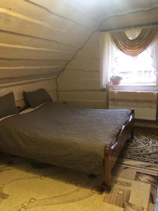 Біля Комори Pilipets Exterior foto